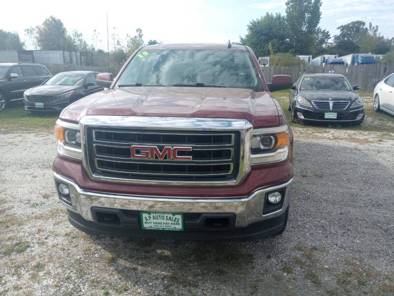 2015 GMC Sierra 1500 SLE photo 2