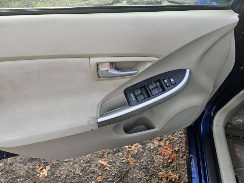 2010 Toyota Prius II