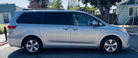 2015 Toyota Sienna LE Mobility 7-Passenger