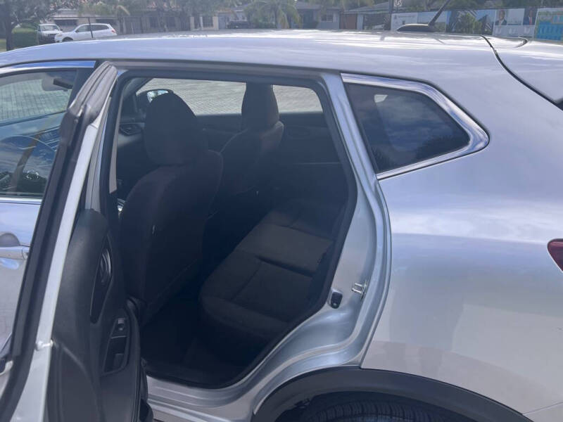 2020 Nissan Rogue Sport SV