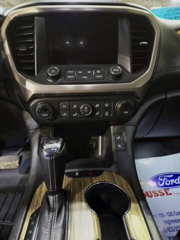 2017 GMC Acadia Denali