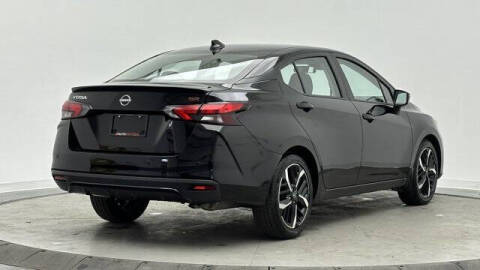 2025 Nissan Versa SR