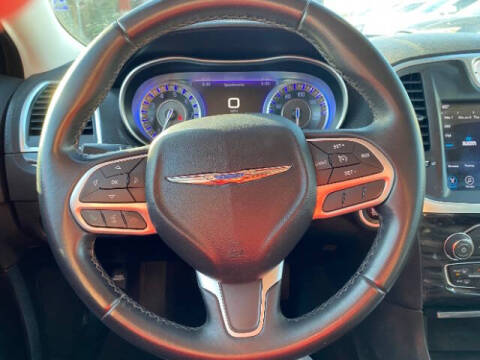 2017 Chrysler 300 Limited