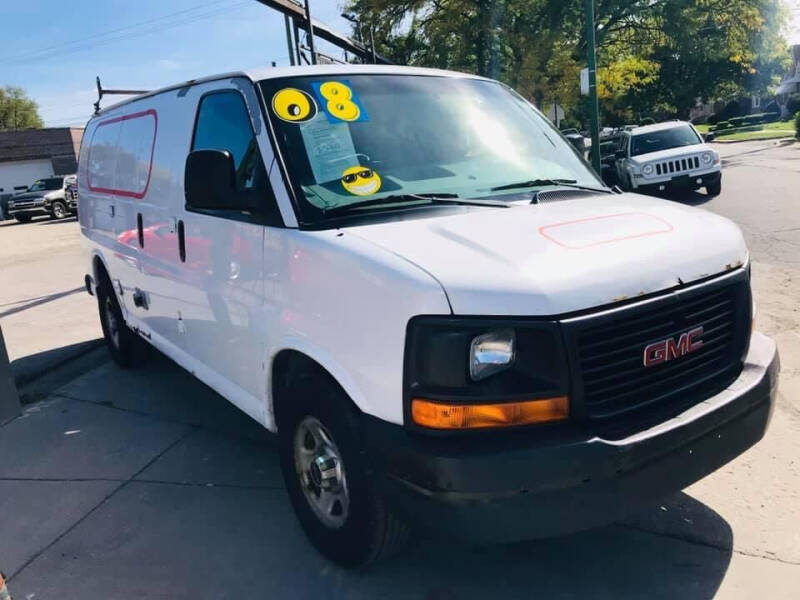 2008 gmc cargo van