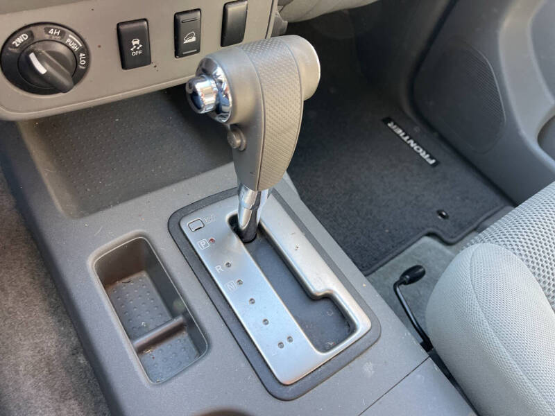 2012 Nissan Frontier SV V6