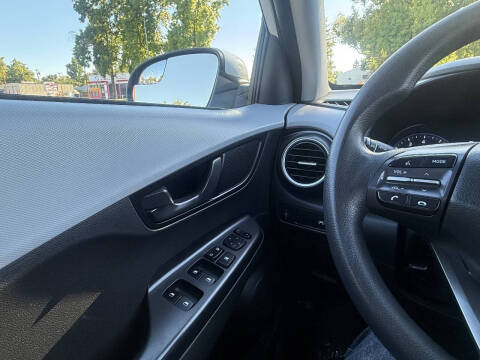 2021 Hyundai Kona SE
