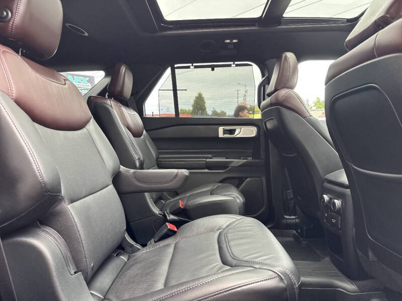 2020 Ford Explorer Platinum
