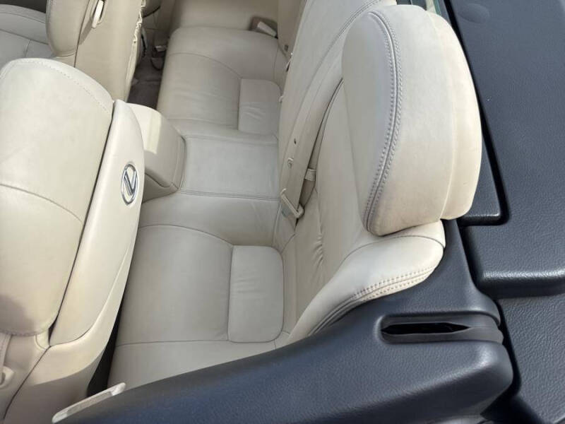 2004 Lexus SC 430