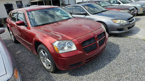 2005 Dodge Magnum for sale at Rocket Center Auto Sales in Mount Carmel TN