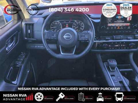 2025 Nissan Pathfinder SL