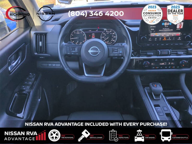 2025 Nissan Pathfinder SL