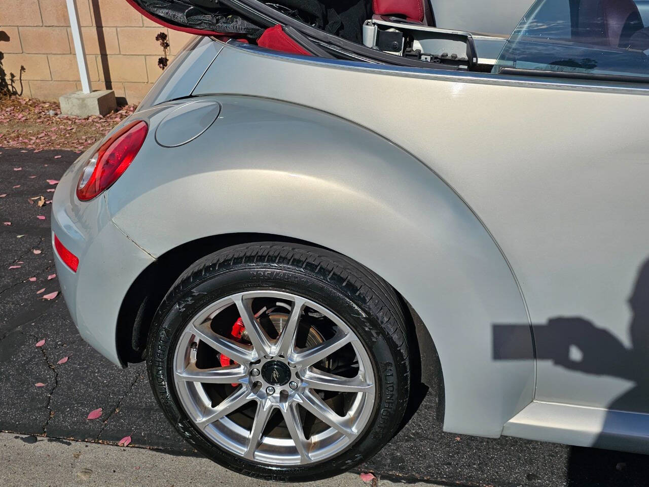 2009 Volkswagen New Beetle Convertible 20