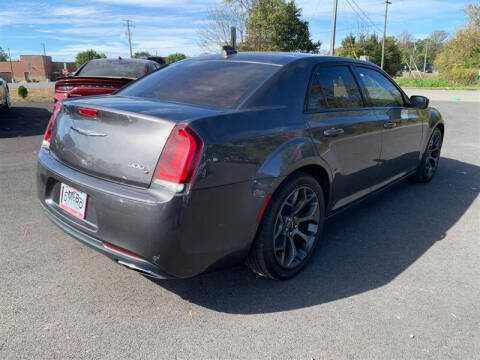 2018 Chrysler 300 S