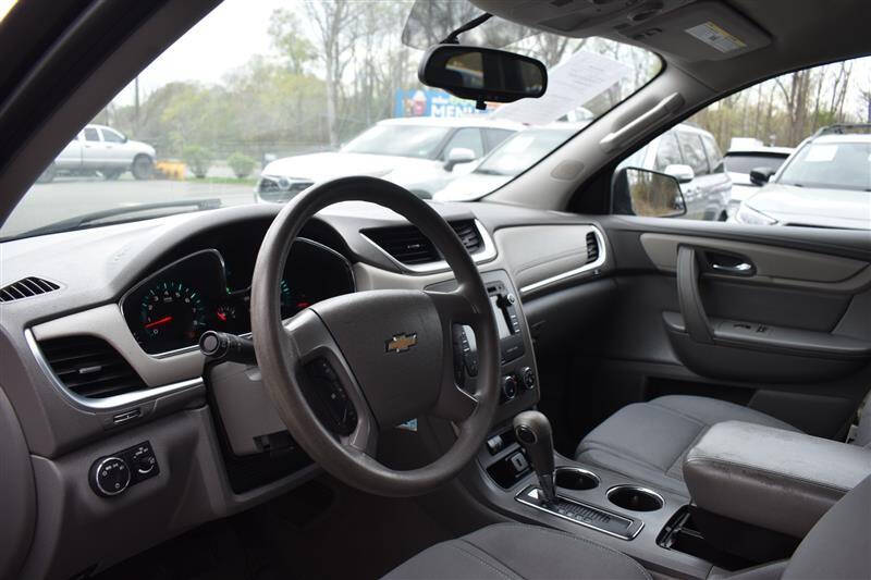 2017 Chevrolet Traverse LS