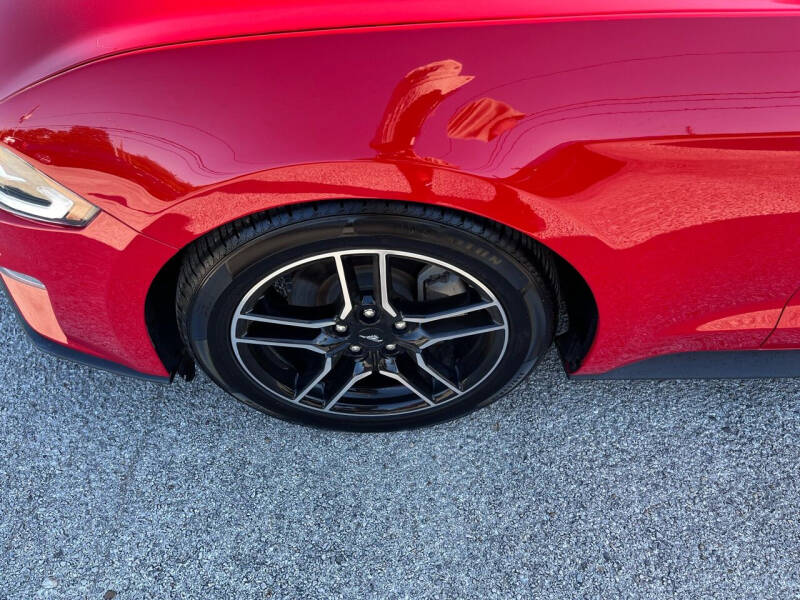 2021 Ford Mustang EcoBoost