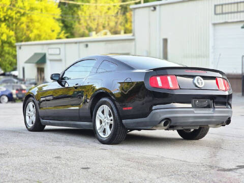 2012 Ford Mustang V6