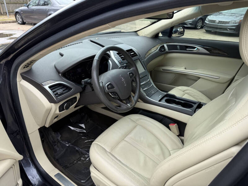 2014 Lincoln MKZ Base - Photo 10