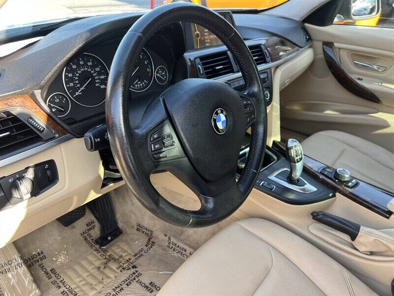 2014 BMW 3 Series 320i