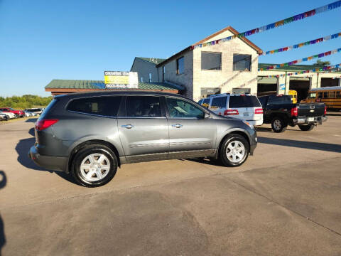 2011 Chevrolet Traverse for sale at Drivers Choice in Bonham TX