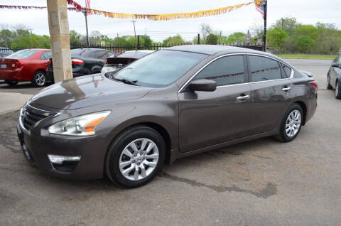 2014 Nissan Altima for sale at CHEVYFORD MOTORPLEX in San Antonio TX