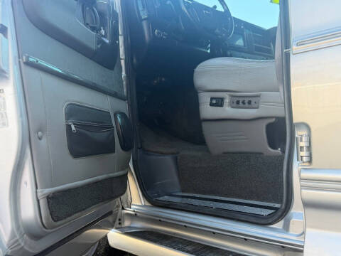 2013 GMC Savana