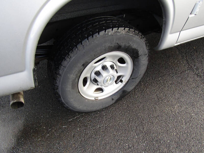 2022 Chevrolet Express 2500