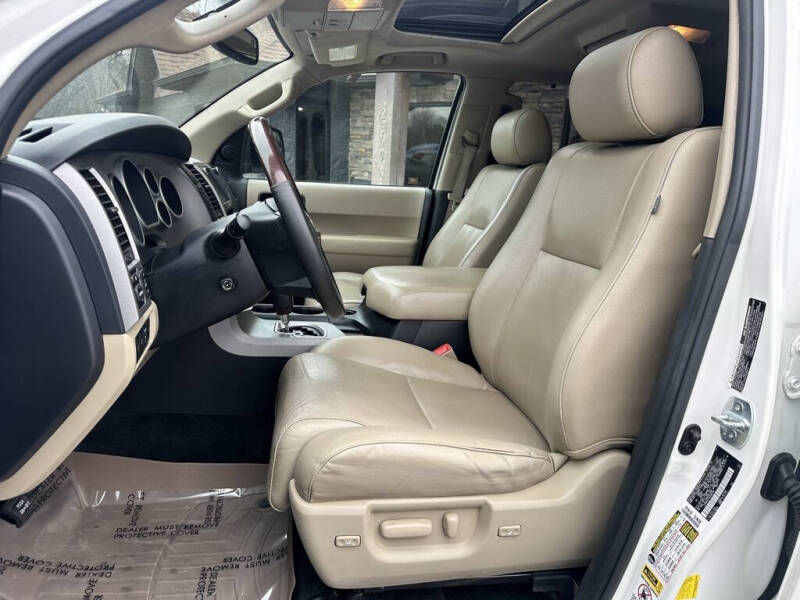 2013 Toyota Sequoia Platinum