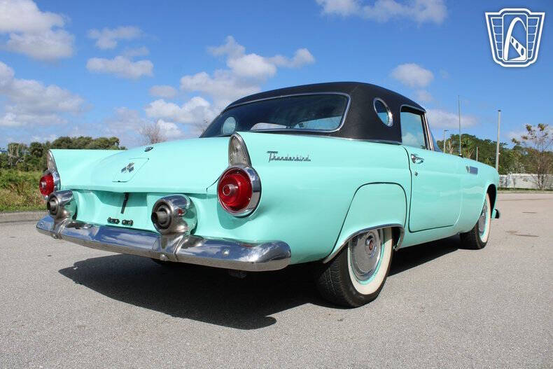 1955 Ford Thunderbird
