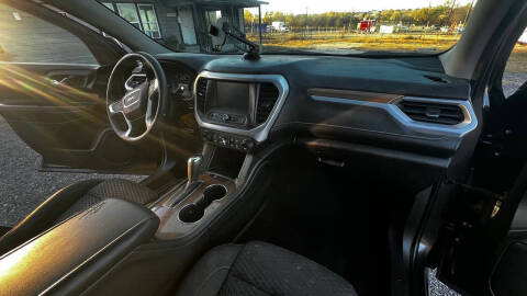 2017 GMC Acadia SLE-1