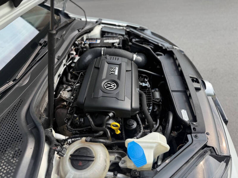 2015 Volkswagen Golf R 4Motion