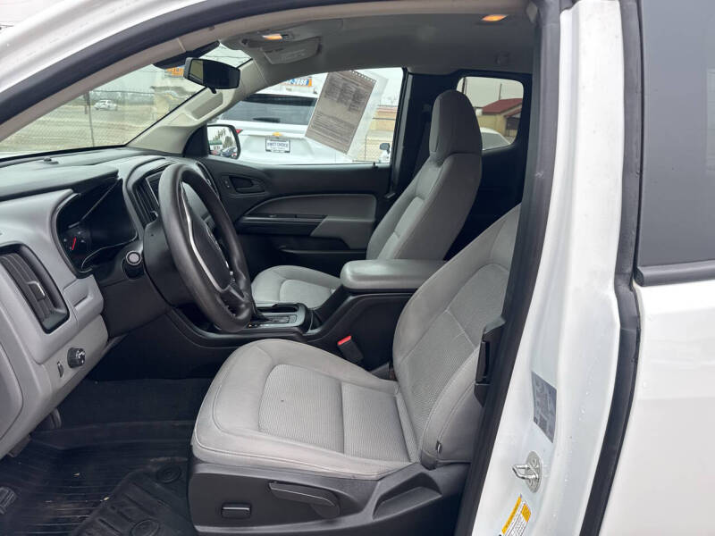 2022 GMC Canyon Elevation Standard