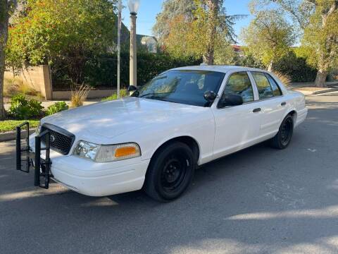 2002 Ford Crown Victoria for sale at Singh Auto Outlet in North Hollywood CA