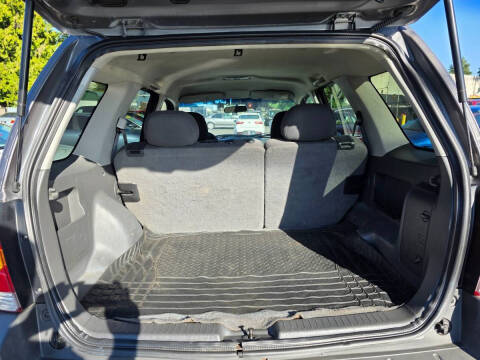 2005 Ford Escape XLS