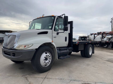 2007 International 4200 for sale at Ray and Bob's Truck & Trailer Sales LLC in Phoenix AZ