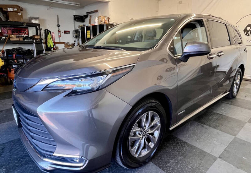 2021 Toyota Sienna XLE 7-Passenger