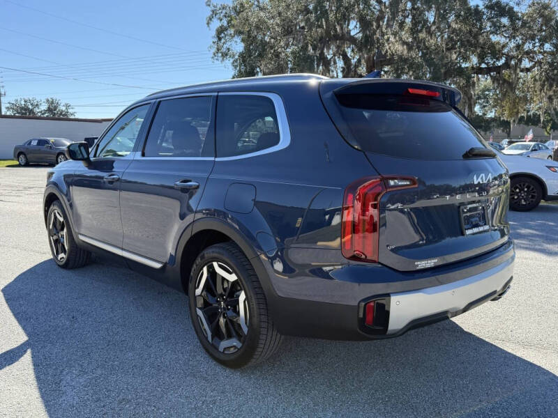 2023 Kia Telluride S