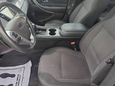 2019 Ford Taurus SEL