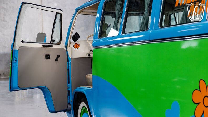 1977 Volkswagen Bus