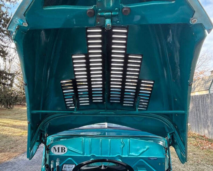 1939 Ford Deluxe