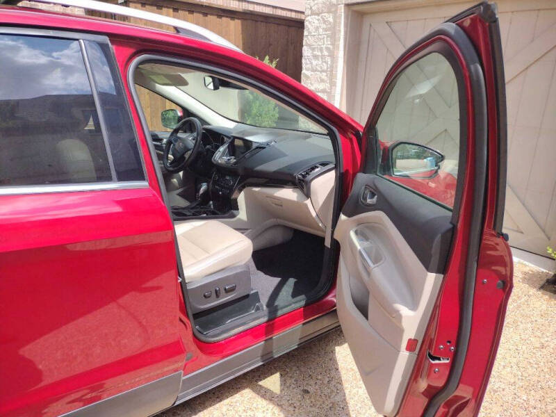 2019 Ford Escape Titanium