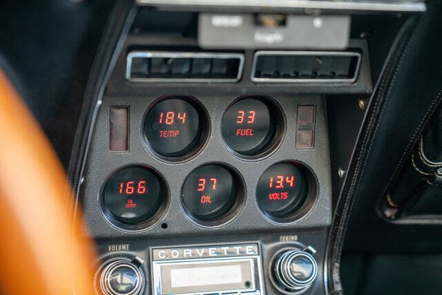 1972 Chevrolet Corvette 23