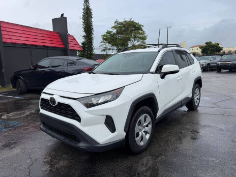 2019 Toyota RAV4 for sale at Kars2Go in Davie FL