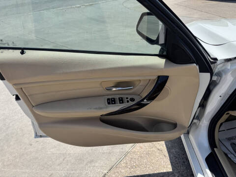 2015 BMW 3 Series 328i