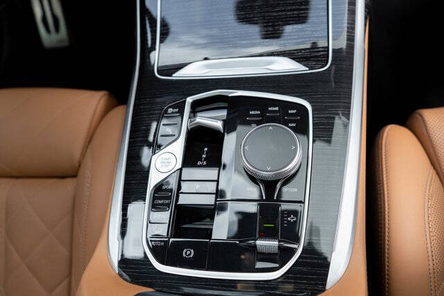 2023 BMW X7 32
