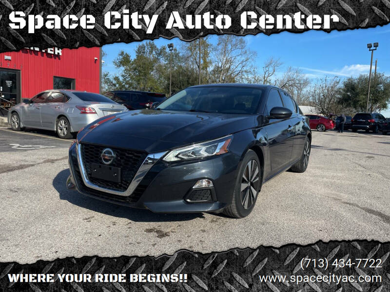 2022 Nissan Altima for sale at Space City Auto Center in Houston TX