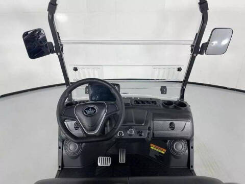 2025 Evolution MAVERICK 4 PLUS