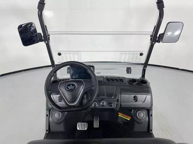 2025 Evolution MAVERICK 4 PLUS