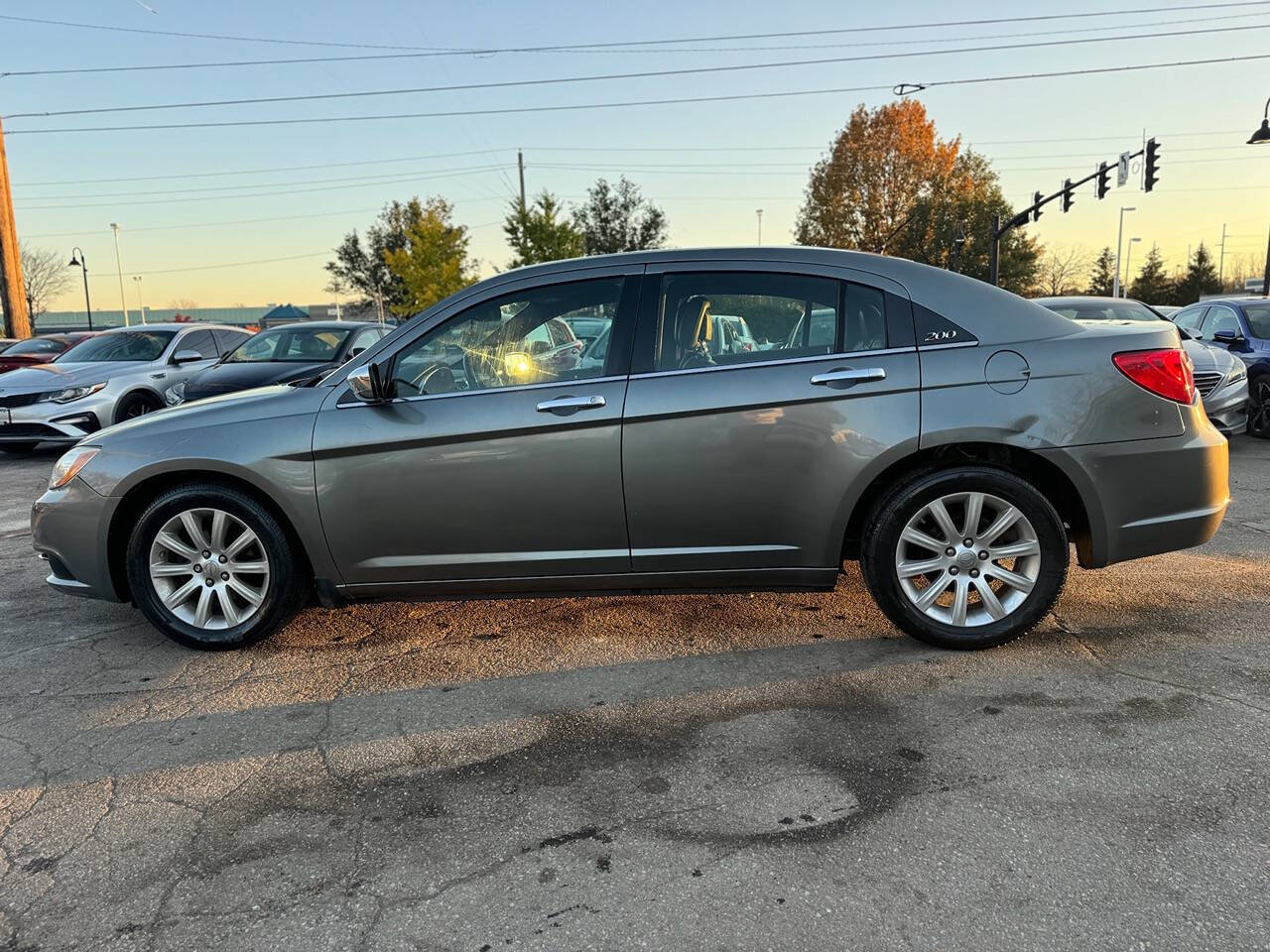 2013 Chrysler 200 for sale at Smart Indy Rides LLC in Indianapolis, IN