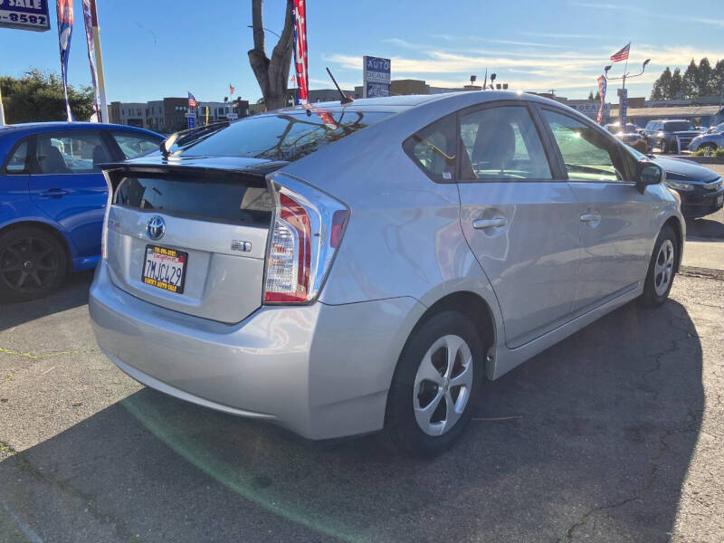 2013 Toyota Prius Two
