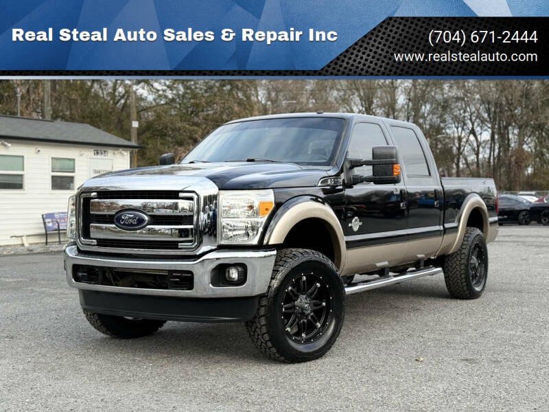 2012 Ford F-250 Super Duty Lariat's photo
